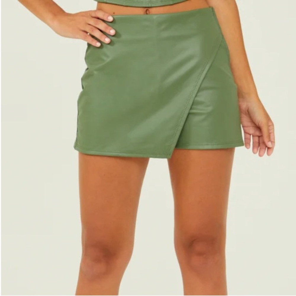Altar’d State Calina Vegan Leather Skort in Olive. Size Small.